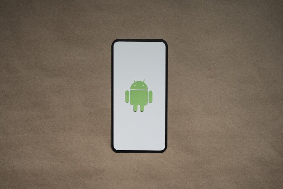 List Custom ROM Terbaik Android 2025: Pilih yang Paling Cocok Buat Lo - Android custom ROM, flashing custom ROM, Android bootloader unlock